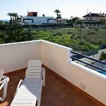 Vakantiehuis With Private Garden 200m From The Sea Torrevieja