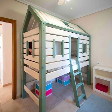 With Private Garden 200m From The Sea *