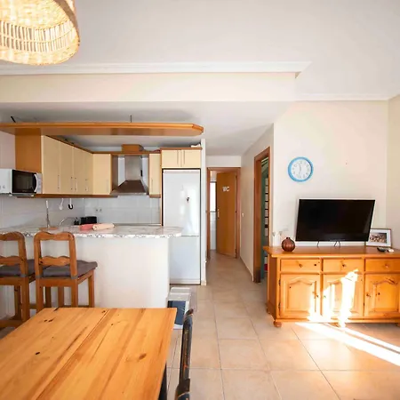 With Private Garden 200m From The Sea * تورّيفيِخا